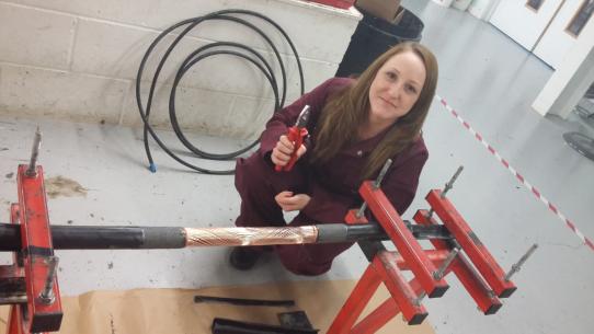 Jointing Masterclass Using 185mm Waveform for Mains and a Hybrid Cable for the Service